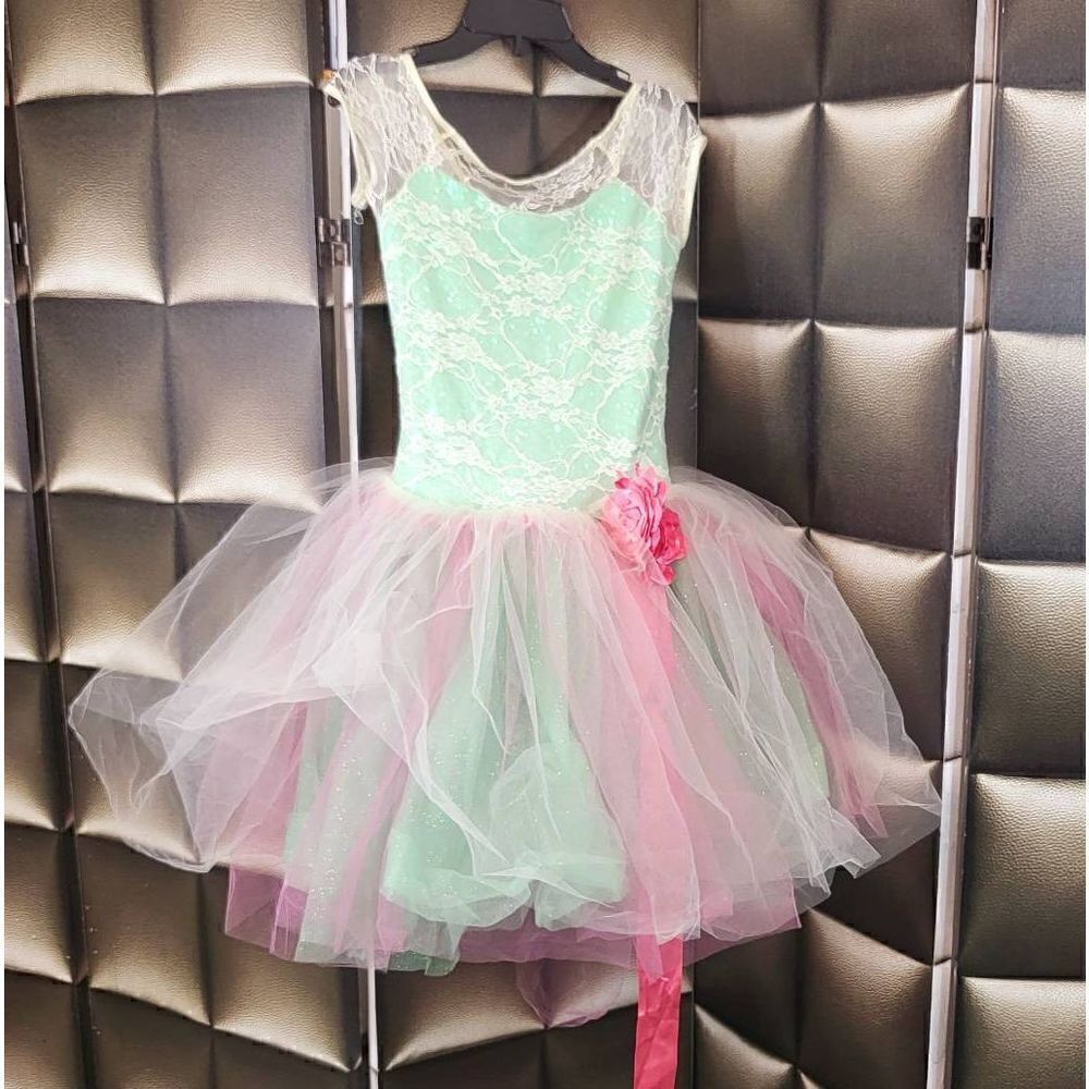 Dance costume  